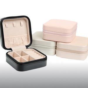 *SOLD OUT* Jewellery organizer
